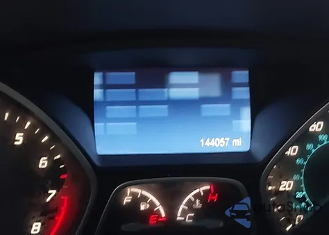 2014 Ford Focus Se z USA, uszkodzony, nr VIN 1FADP3F25EL228319